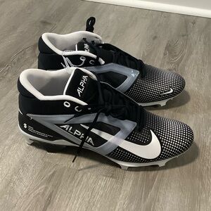 Nike alpha menace 4 pro black cleats 13.5